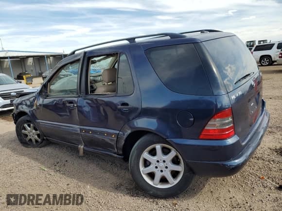 ✅ 2000 Mercedes-Benz M 320/430/500 • VIN: 4JGAB72E7YA214503 • Lot: 66737825. Wystawiony na Copart z przebiegiem 170 683 mil. Bezpłatny archiwum sprzedaży aukcyjnych z USA i szczegółowy raport historii pojazdu na DreamBid. Zdjęcie 2.