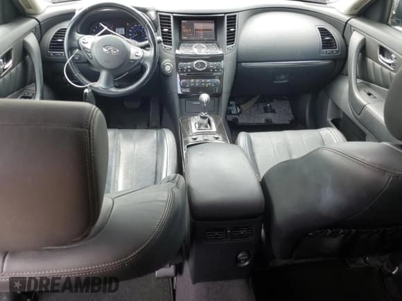 ✅ 2016 Infiniti QX70 • VIN: JN8CS1MU9GM671121 • Lot: 59466735. Listed on Copart with 211,527 mi. Free auction sales archive from the USA and detailed vehicle history report at DreamBid. Image 8.