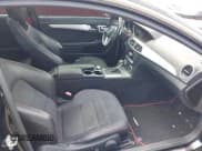 ✅ 2014 Mercedes-Benz C 250 • VIN: WDDGJ4HB7EG175844 • Lot: 43343161. Wystawiony na IAAI z przebiegiem 118 020 mil. Bezpłatny archiwum sprzedaży aukcyjnych z USA i szczegółowy raport historii pojazdu na DreamBid. Zdjęcie 5.