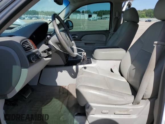 2012 Chevrolet Suburban LT с VIN 1GNSKJE71CR271252, выставлен на аукционе Copart как лот 64499745 с пробегом 179 574 миль миль и Чистый • Clean title. История ставок и продаж доступна на DreamBid. Изображение 7.