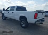✅ 2006 Chevrolet Silverado 2500HD LT2 • VIN: 1GCHK23U56F109356 • Lot: 42545620. Wystawiony na IAAI z przebiegiem 198 072 mil. Bezpłatny archiwum sprzedaży aukcyjnych z USA i szczegółowy raport historii pojazdu na DreamBid. Zdjęcie 3.
