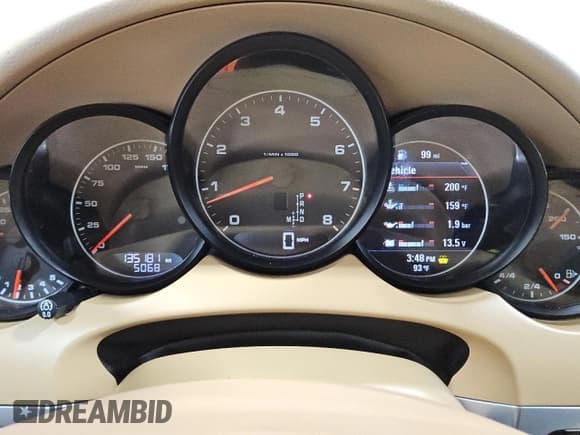 ✅ 2014 Porsche Cayenne • VIN: WP1AA2A21ELA96819 • Lot: 57865565. Listed on Copart with 135,181 mi. Free auction sales archive from the USA and detailed vehicle history report at DreamBid. Image 9.