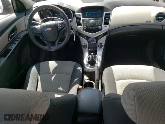 ✅ 2016 Chevrolet Cruze LS • VIN: 1G1PB5SH8G7198877 • Lot: 51341985. Listed on Copart with 82,169 mi. Free auction sales archive from the USA and detailed vehicle history report at DreamBid. Image 8.
