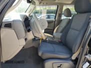✅ 2009 Jeep Commander Sport • VIN: 1J8HG48K99C551852 • Lot: 55077775. Listed on Copart with 157,829 mi. Free auction sales archive from the USA and detailed vehicle history report at DreamBid. Image 7.
