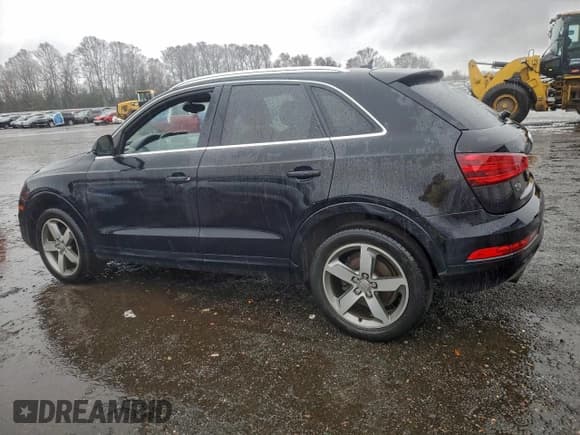 ✅ 2015 Audi Q3 Premium Plus • VIN: WA1BFCFS0FR010074 • Лот: 95311685. Опубликован ранее на Copart с пробегом 12 568 миль. Бесплатный доступ к архиву аукционных продаж из США и подробный отчёт об истории автомобиля на DreamBid. Изображение 2.