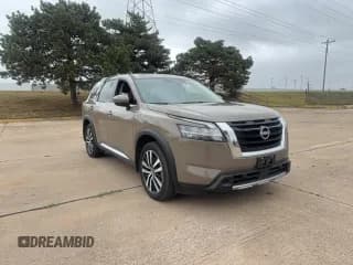 ✅ 2024 Nissan Pathfinder Platinum • VIN: 5N1DR3DJXRC302205 • Lot: 90737595. Listed on Copart with 8,638 mi. Free auction sales archive from the USA and detailed vehicle history report at DreamBid. Image 1.