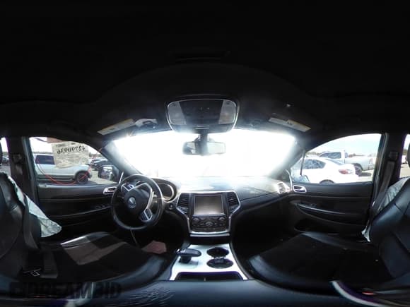 ✅ 2015 Jeep Grand Cherokee Laredo • VIN: 1C4RJFAG9FC913107 • Лот: 42790936. Опубликован ранее на IAAI с пробегом 175 982 миль. Бесплатный доступ к архиву аукционных продаж из США и подробный отчёт об истории автомобиля на DreamBid. Изображение 18.