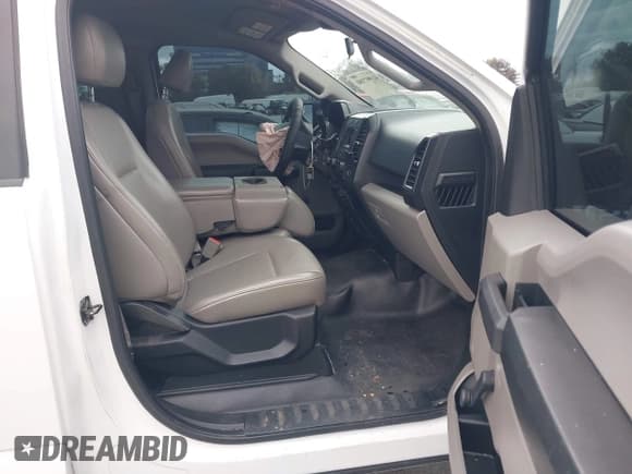 ✅ 2019 Ford F-150 XL • VIN: 1FTMF1CB5KKC05498 • Lot: 41997380. Listed on IAAI with 72,804 mi. Free auction sales archive from the USA and detailed vehicle history report at DreamBid. Image 5.