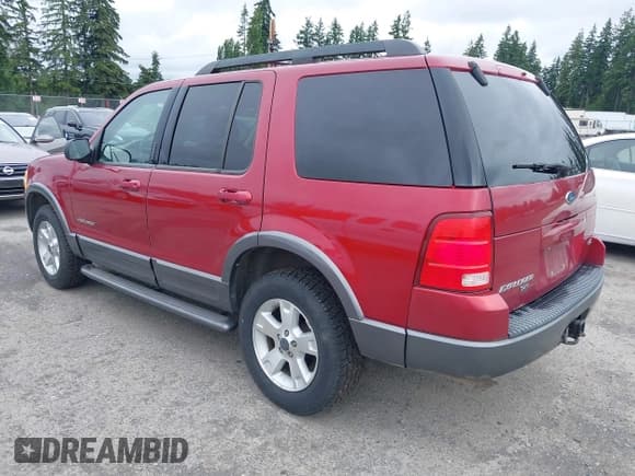 ✅ 2005 Ford Explorer XLT • VIN: 1FMZU73KX5UA43015 • Lot: 42596084. Listed on IAAI with 181,847 mi. Free auction sales archive from the USA and detailed vehicle history report at DreamBid. Image 3.