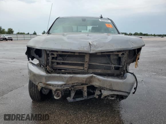 ✅ 2020 Chevrolet Silverado 1500 RST • VIN: 3GCUYEET7LG454451 • Lot: 80364065. Wystawiony na Copart z przebiegiem Nie podano. Bezpłatny archiwum sprzedaży aukcyjnych z USA i szczegółowy raport historii pojazdu na DreamBid. Zdjęcie 5.