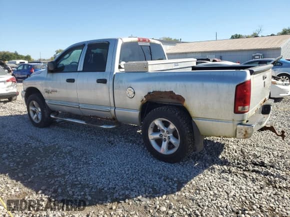 ✅ 2006 Dodge 1500 SLT • VIN: 1D7HU18N66S677361 • Лот: 75108064. Опубликован ранее на Copart с пробегом 297 230 миль. Бесплатный доступ к архиву аукционных продаж из США и подробный отчёт об истории автомобиля на DreamBid. Изображение 2.