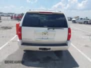 ✅ 2009 Chevrolet Suburban LTZ • VIN: 1GNFC36J79R292877 • Лот: 42577573. Опубликован ранее на IAAI с пробегом 209 101 миль. Бесплатный доступ к архиву аукционных продаж из США и подробный отчёт об истории автомобиля на DreamBid. Изображение 16.