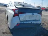 ✅ 2020 Toyota Prius LE • VIN: JTDKARFU6L3120442 • Lot: 43402603. Listed on IAAI with 77,570 mi. Free auction sales archive from the USA and detailed vehicle history report at DreamBid. Image 6.