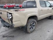 ✅ 2017 Toyota Tacoma SR5 • VIN: 5TFCZ5AN4HX068136 • Lot: 43817844. Listed on IAAI with 134,846 mi. Free auction sales archive from the USA and detailed vehicle history report at DreamBid. Image 4.