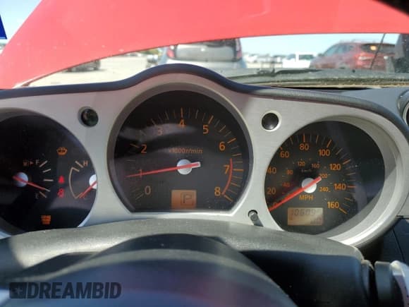 ✅ 2004 Nissan 350Z Enthusiast • VIN: JN1AZ36D34T102258 • Lot: 71030624. Wystawiony na Copart z przebiegiem 106 099 mil. Bezpłatny archiwum sprzedaży aukcyjnych z USA i szczegółowy raport historii pojazdu na DreamBid. Zdjęcie 9.