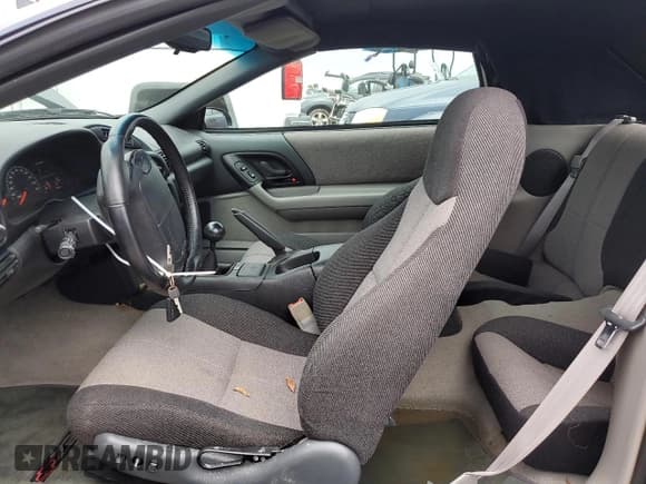 ✅ 1994 Chevrolet Camaro Z28 • VIN: 2G1FP32P9R2136357 • Лот: 74703444. Опубликован ранее на Copart с пробегом 8 694 миль. Бесплатный доступ к архиву аукционных продаж из США и подробный отчёт об истории автомобиля на DreamBid. Изображение 7.