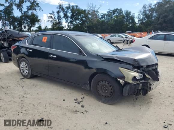 2015 Nissan Altima S with VIN 1N4AL3AP5FC226637, listed as a Copart auction lot 84176585 with 184,690 mi miles and Non repairable. Bid and sale history available at DreamBid. Image 4.