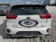 ✅ 2021 Kia Niro LXS • VIN: KNDCB3LCXM5463321 • Lot: 45194915. Wystawiony na Copart z przebiegiem 71 516 mil. Bezpłatny archiwum sprzedaży aukcyjnych z USA i szczegółowy raport historii pojazdu na DreamBid. Zdjęcie 6.