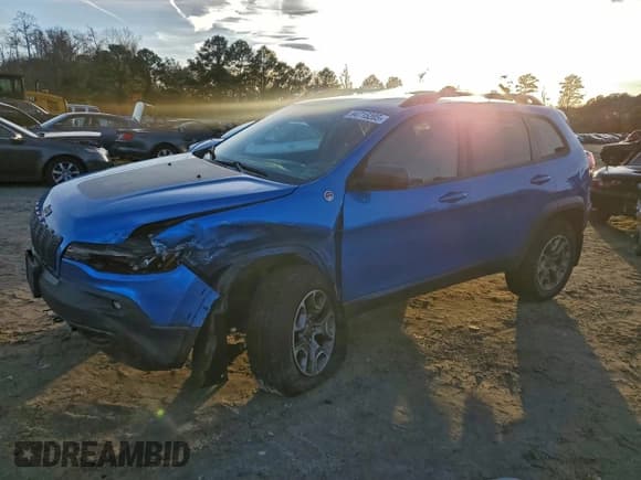 ✅ 2020 Jeep Cherokee Trailhawk Elite • VIN: 1C4PJMBX3LD611862 • Lot: 94715205. Listed on Copart with 42,160 mi. Free auction sales archive from the USA and detailed vehicle history report at DreamBid. Image 1.