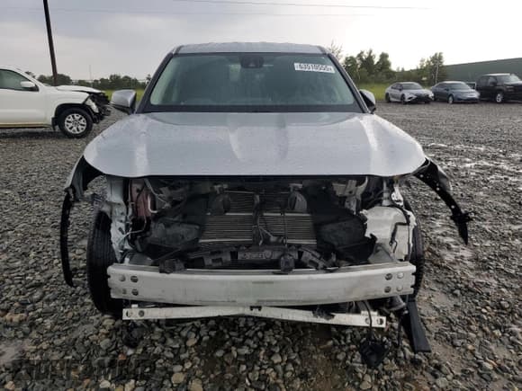 ✅ 2022 Toyota Highlander Hybrid LE • VIN: 5TDBBRCH2NS556257 • Лот: 63510555. Опубликован ранее на Copart с пробегом 63 452 миль. Бесплатный доступ к архиву аукционных продаж из США и подробный отчёт об истории автомобиля на DreamBid. Изображение 5.