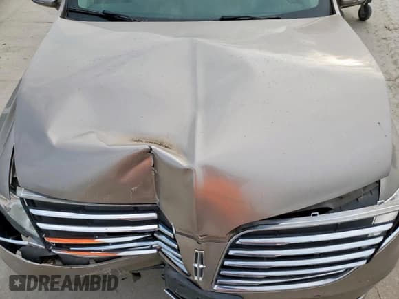 ✅ 2019 Lincoln MKT Reserve • VIN: 2LMHJ5AT7KBL00822 • Лот: 67911175. Опубликован ранее на Copart с пробегом Не указан. Бесплатный доступ к архиву аукционных продаж из США и подробный отчёт об истории автомобиля на DreamBid. Изображение 12.