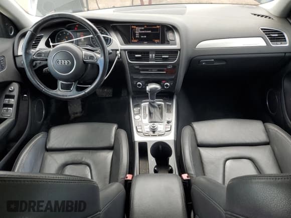 ✅ 2013 Audi allroad A4 Prestige • VIN: WA1VFAFL4DA064936 • Лот: 71107555. Опубликован ранее на Copart с пробегом 170 806 миль. Бесплатный доступ к архиву аукционных продаж из США и подробный отчёт об истории автомобиля на DreamBid. Изображение 8.