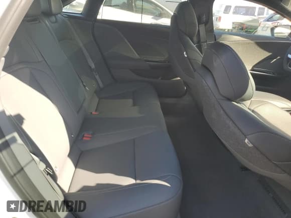 ✅ 2025 Lucid Air Touring • VIN: 50EA1TEA2SA006945 • Lot: 82162625. Wystawiony na Copart z przebiegiem 3 862 mil. Bezpłatny archiwum sprzedaży aukcyjnych z USA i szczegółowy raport historii pojazdu na DreamBid. Zdjęcie 10.