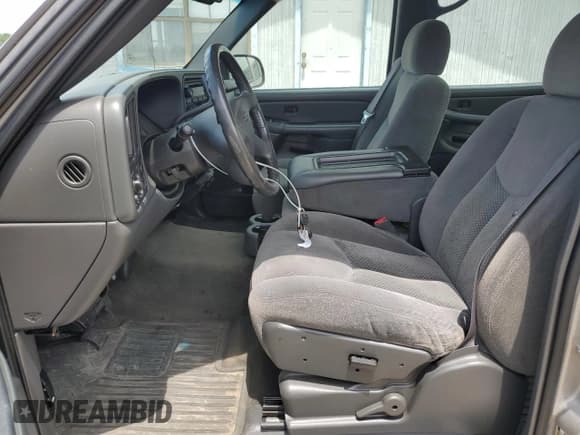 ✅ 2005 Chevrolet Silverado 1500 LS • VIN: 2GCEC13T251292013 • Лот: 60343574. Опубликован ранее на Copart с пробегом 203 115 миль. Бесплатный доступ к архиву аукционных продаж из США и подробный отчёт об истории автомобиля на DreamBid. Изображение 7.