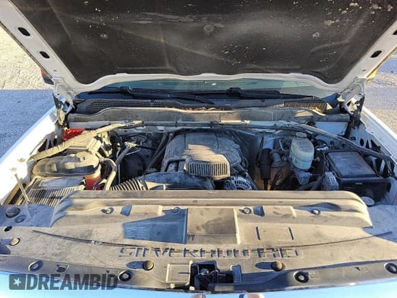 ✅ 2016 Chevrolet Silverado 2500HD Work Truck • VIN: 1GB2CUEG0GZ388807 • Lot: 88550155. Wystawiony na Copart z przebiegiem 104 303 mil. Bezpłatny archiwum sprzedaży aukcyjnych z USA i szczegółowy raport historii pojazdu na DreamBid. Zdjęcie 11.