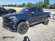 ✅ 2019 Chevrolet Silverado 1500 LT Trail Boss • VIN: 3GCPYFED7KG183711 • Lot: 82708405. Wystawiony na Copart z przebiegiem 121 743 mil. Bezpłatny archiwum sprzedaży aukcyjnych z USA i szczegółowy raport historii pojazdu na DreamBid. Zdjęcie 1.