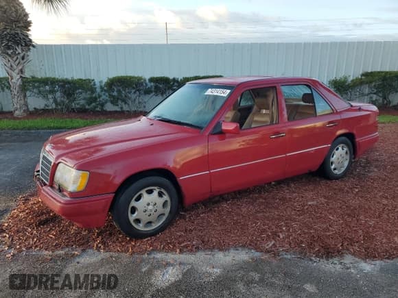 ✅ 1994 Mercedes-Benz E 320 • VIN: WDBEA32E2RC102195 • Lot: 74314154. Wystawiony na Copart z przebiegiem 64 583 mil. Bezpłatny archiwum sprzedaży aukcyjnych z USA i szczegółowy raport historii pojazdu na DreamBid. Zdjęcie 1.