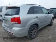 ✅ 2013 Kia Sorento SX • VIN: 5XYKW4A24DG409813 • Lot: 42096259. Listed on IAAI with 102,463 mi. Free auction sales archive from the USA and detailed vehicle history report at DreamBid. Image 4.