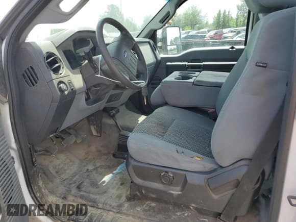 ✅ 2014 Ford F-250 XL • VIN: 1FTBF2B61EEB69314 • Lot: 57801965. Listed on Copart with 165,016 mi. Free auction sales archive from the USA and detailed vehicle history report at DreamBid. Image 7.