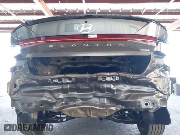 ✅ 2025 Hyundai Elantra Blue • VIN: KMHLM4DJ2SU147116 • Lot: 43028392. Listed on IAAI with 1,320 mi. Free auction sales archive from the USA and detailed vehicle history report at DreamBid. Image 6.