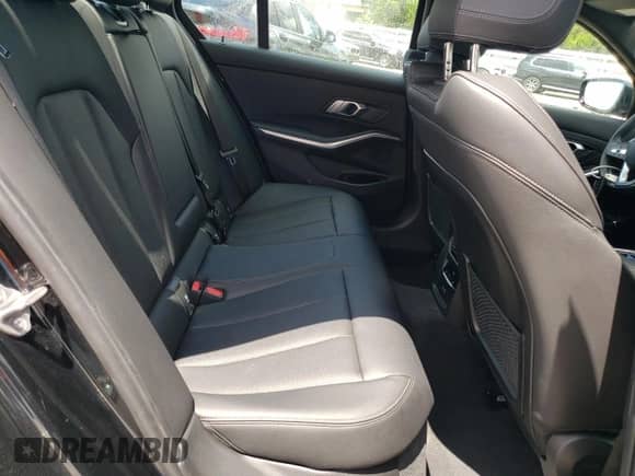 2023 BMW 3 Series 330i с VIN 3MW69FF08P8D70815, выставлен на аукционе Copart как лот 71497524 с пробегом 19 341 миль миль и Чистый • Clean title. История ставок и продаж доступна на DreamBid. Изображение 10.