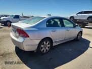 ✅ 2007 Honda Civic LX • VIN: 1HGFA15557L122591 • Лот: 85314705. Опубликован ранее на Copart с пробегом Не указан. Бесплатный доступ к архиву аукционных продаж из США и подробный отчёт об истории автомобиля на DreamBid. Изображение 3.