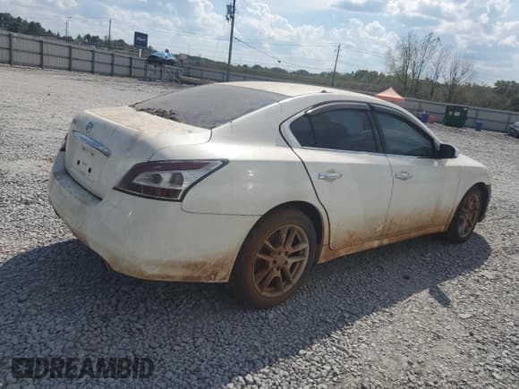 ✅ 2013 Nissan Maxima S • VIN: 1N4AA5APXDC827430 • Lot: 83758305. Listed on Copart with 136,757 mi. Free auction sales archive from the USA and detailed vehicle history report at DreamBid. Image 3.