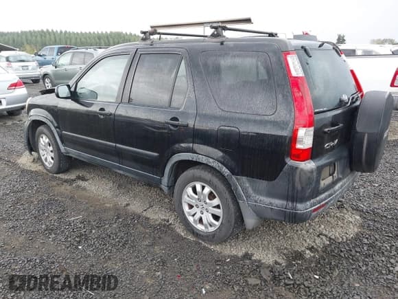 ✅ 2005 Honda CR-V EX • VIN: JHLRD78895C064464 • Lot: 43312079. Wystawiony na IAAI z przebiegiem 186 626 mil. Bezpłatny archiwum sprzedaży aukcyjnych z USA i szczegółowy raport historii pojazdu na DreamBid. Zdjęcie 3.
