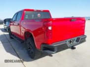 ✅ 2023 Chevrolet Silverado 1500 Custom Trail Boss • VIN: 3GCPDCEK5PG122180 • Lot: 41702357. Wystawiony na IAAI z przebiegiem 40 957 mil. Bezpłatny archiwum sprzedaży aukcyjnych z USA i szczegółowy raport historii pojazdu na DreamBid. Zdjęcie 3.