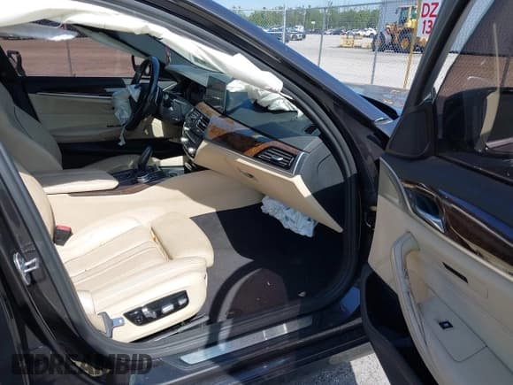 ✅ 2017 BMW 5 Series 530i • VIN: WBAJA5C32HG894488 • Lot: 42673148. Listed on IAAI with 150,326 mi. Free auction sales archive from the USA and detailed vehicle history report at DreamBid. Image 5.