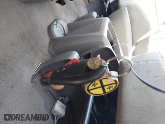 ✅ 2010 Chrysler Town & Country LX • VIN: 2A4RR2D1XAR450297 • Lot: 42807756. Wystawiony na IAAI z przebiegiem 221 110 mil. Bezpłatny archiwum sprzedaży aukcyjnych z USA i szczegółowy raport historii pojazdu na DreamBid. Zdjęcie 11.