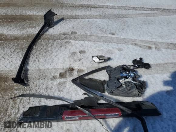 2022 Chevrolet Silverado 1500 LTZ with VIN 1GCUDGEL6NZ528128, listed as a Copart auction lot 49736315 with 47,237 mi miles and Salvage title. Bid and sale history available at DreamBid. Image 13.