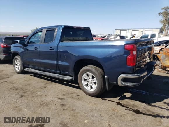 ✅ 2020 Chevrolet Silverado 1500 LT • VIN: 1GCRWCED6LZ345004 • Lot: 72551644. Wystawiony na Copart z przebiegiem 62 237 mil. Bezpłatny archiwum sprzedaży aukcyjnych z USA i szczegółowy raport historii pojazdu na DreamBid. Zdjęcie 2.