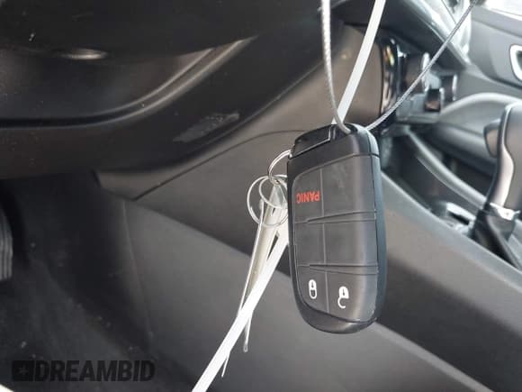 ✅ 2022 Jeep Compass Latitude • VIN: 3C4NJCBB0NT137193 • Lot: 42827393. Listed on IAAI with 25,952 mi. Free auction sales archive from the USA and detailed vehicle history report at DreamBid. Image 11.