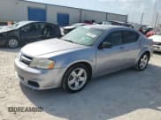 ✅ 2013 Dodge Avenger SE • VIN: 1C3CDZAB1DN643699 • Лот: 67749224. Опубликован ранее на Copart с пробегом 124 143 миль. Бесплатный доступ к архиву аукционных продаж из США и подробный отчёт об истории автомобиля на DreamBid. Изображение 1.