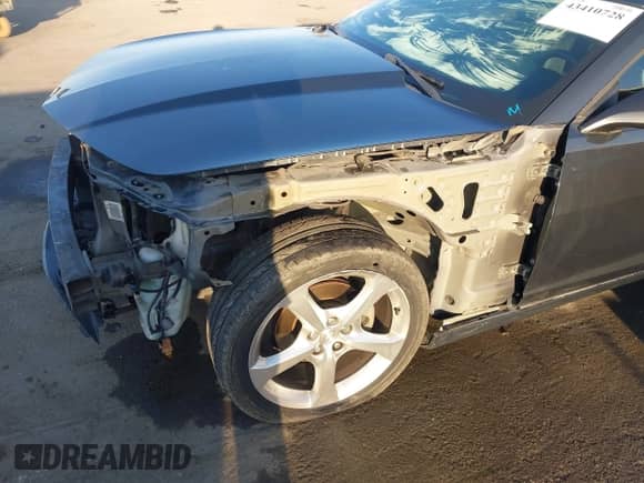 2015 Chevrolet Camaro LT с VIN 2G1FF1E32F9196502, выставлен на аукционе IAAI как лот 43410728 с пробегом 102 859 миль миль и . История ставок и продаж доступна на DreamBid. Изображение 19.