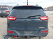 ✅ 2016 Jeep Cherokee Trailhawk • VIN: 1C4PJMBS7GW183731 • Lot: 43584556. Listed on IAAI with 123,183 mi. Free auction sales archive from the USA and detailed vehicle history report at DreamBid. Image 16.