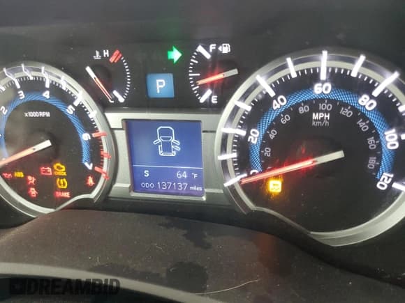 ✅ 2017 Toyota 4Runner SR5 • VIN: JTEZU5JR2H5148490 • Lot: 70447495. Listed on Copart with 137,137 mi. Free auction sales archive from the USA and detailed vehicle history report at DreamBid. Image 9.