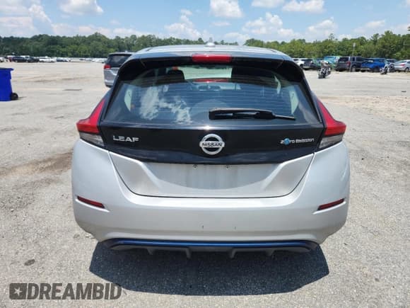 ✅ 2018 Nissan LEAF S • VIN: 1N4AZ1CP7JC306790 • Lot: 64834865. Listed on Copart with 78,167 mi. Free auction sales archive from the USA and detailed vehicle history report at DreamBid. Image 6.