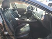 ✅ 2018 Mazda 3 Touring • VIN: 3MZBN1V32JM229259 • Лот: 89714625. Опубликован ранее на Copart с пробегом 64 929 миль. Бесплатный доступ к архиву аукционных продаж из США и подробный отчёт об истории автомобиля на DreamBid. Изображение 7.